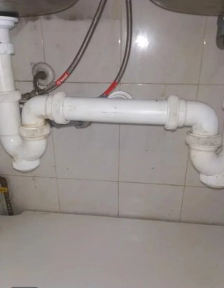 Servicio de electricidad fontanería y carpintería