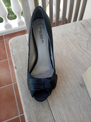 Zapatos de tacón Paula Soler negros