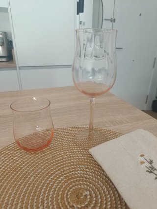 Copas y vasos Maison du Monde rosas