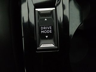 Peugeot 2008 Allure Pack Puretech 100 S&S 6 Vel. MAN