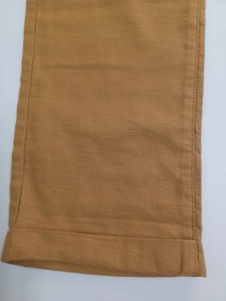 Pantalón niño T.10 mostaza imitación lino 140cm