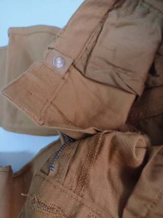 Pantalón niño T.10 mostaza imitación lino 140cm