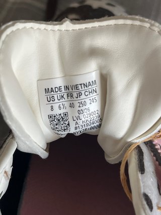 Zapatillas Adidas Vaca Marrón y Blanco
