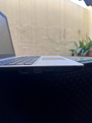 ASUS X540YA-DM075T Portátil