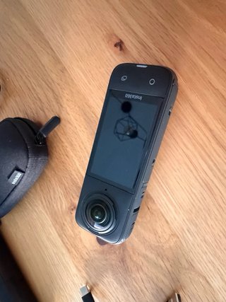 Cámara Insta360 X4 + Accesorios