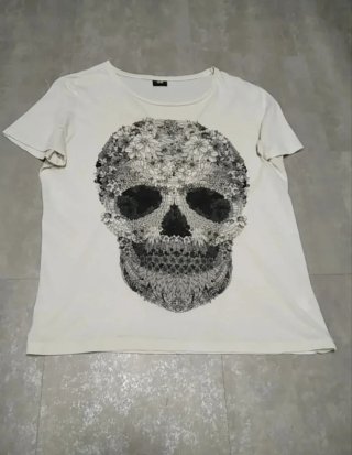 Camiseta H&M Calavera Flores