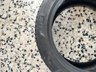 Neumático michelin r17