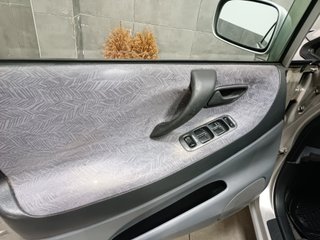 Suzuki Liana 2005