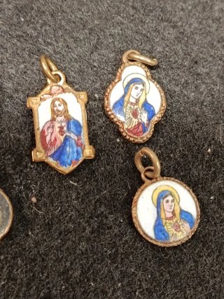 Lote 5 medallas religiosas antiguas
