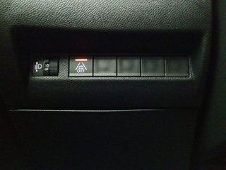 Peugeot 2008 Allure Puretech 100 S&S 6 Vel. MAN