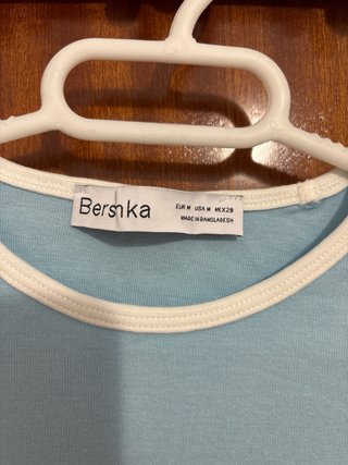 Top Argentina Bershka Talla M