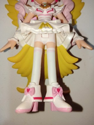 Suite Precure Crescendo Cure Melody Doll Figure ni
