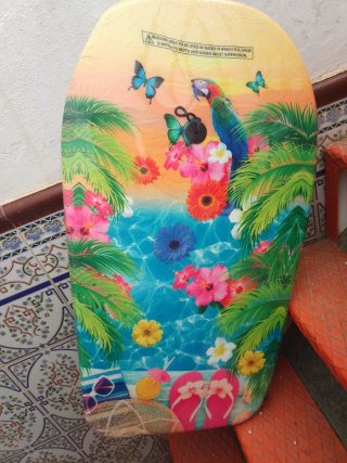 Tabla bodyboard 84 cm con diseño tropical
