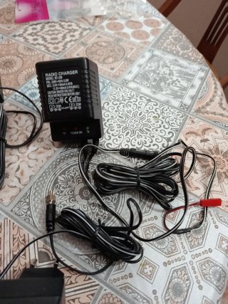 Cargador Universal Baterías MW