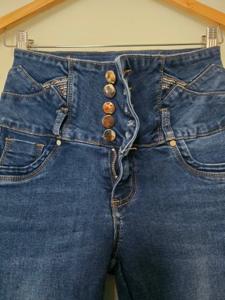 Pantalón vaquero elástico moda latina