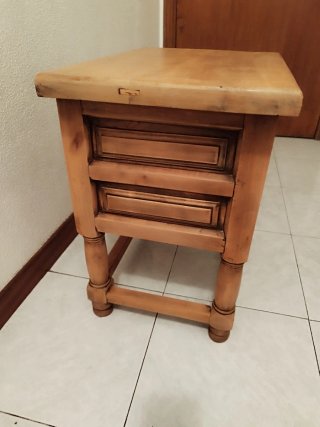 Mesita Castellana Restaurada Madera