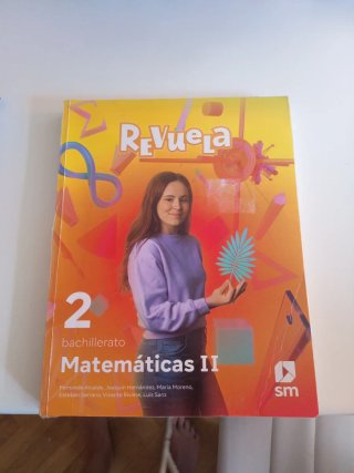 Libros de francés y matemáticas ll de 2 bachillero