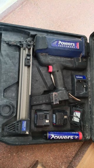 Pistola Clavar Powers Hormigón/Metal + Carga