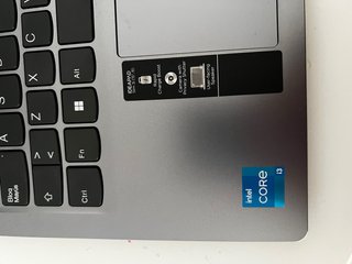 Lenovo IDEAPAD Slim 3i (15°, 8) Gris