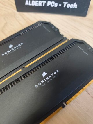 32GB Corsair Dominator 6000MHz DDR5 (2x16GB)
