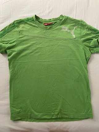 Camiseta Puma Verde( talla pequeña )