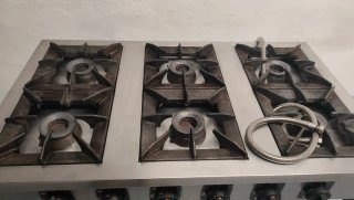 Cocina industrial 6 fuegos