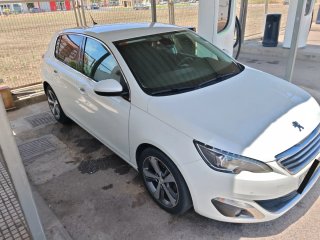 Peugeot 308 2016