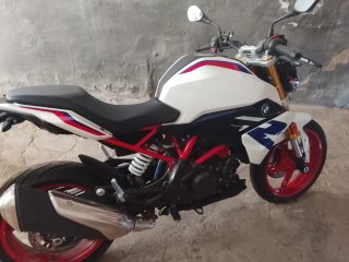 BMW G310R Negra - Moto Naked