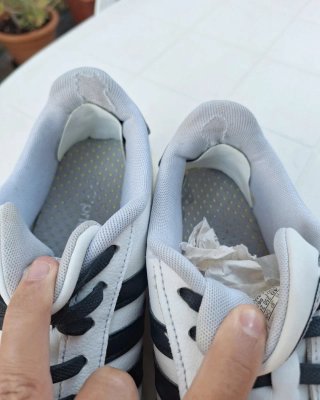 Zapatillas Adidas Blancas y Negras