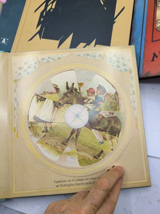Libros de arte y cuentos especiales 15€ unidad