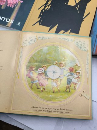 Libros de arte y cuentos especiales 15€ unidad