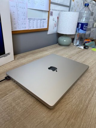 MacBook Pro M1 Pro 16GB/512GB Plata