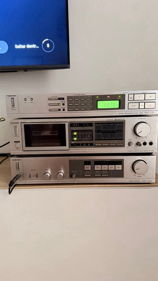 Equipo de música Vintage Toshiba