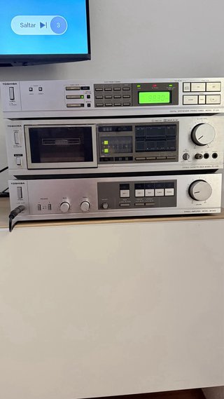 Equipo de música Vintage Toshiba