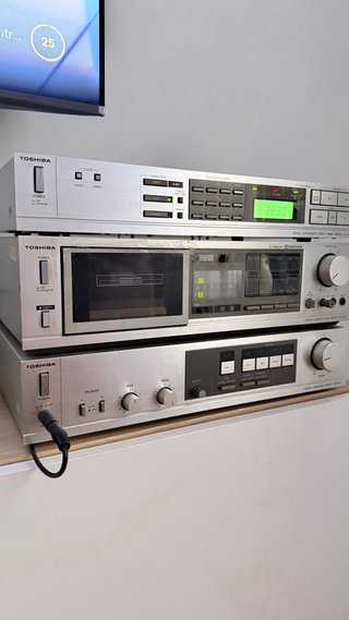 Equipo de música Vintage Toshiba