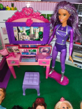 Conjunto di accessori e bambole Barbie