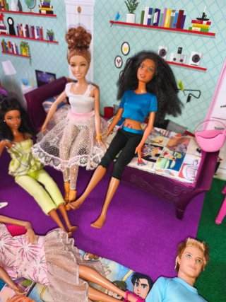 Conjunto di accessori e bambole Barbie