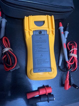Multímetro Fluke 117 True RMS