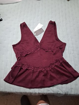 Camisa de tirantes con encaje