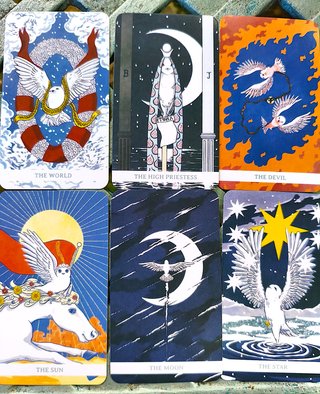White Winny Tarot, Tarot de Cheluzas Buhós Blancos