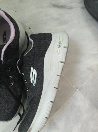 Zapatillas Skechers ArchFit Negro/Morado
