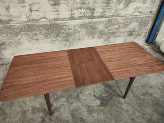 Mesa extensible Elan chapa y madera maciza de nogal 200 (260) x 100 cm FSC Mix Credit