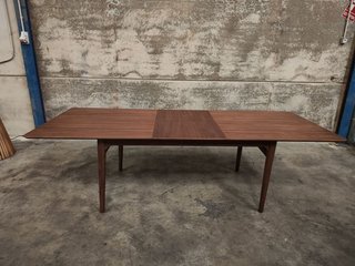 Mesa extensible Elan chapa y madera maciza de nogal 200 (260) x 100 cm FSC Mix Credit