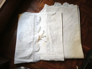 Sábana vintage algodón lino bordada puntilla