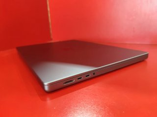 MacBook Pro 16 M1 Pro