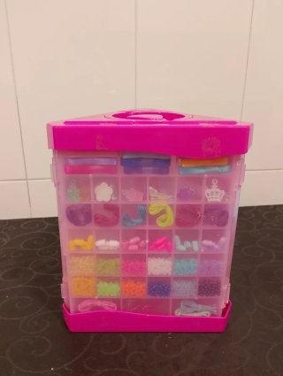 Caja grande para abalorios multicolor. Sin usar