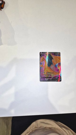 Carta Pokémon Charizard V 220 PS Promo