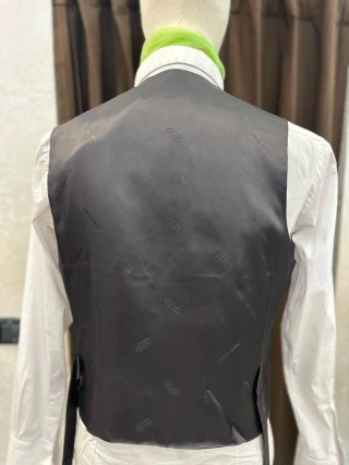 Gilet uomo con foulard organza