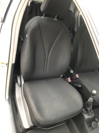 Toyota Yaris 1.3 2008 y 1 año garantia