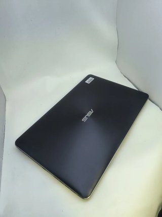 Ordenador Portátil Asus X752L